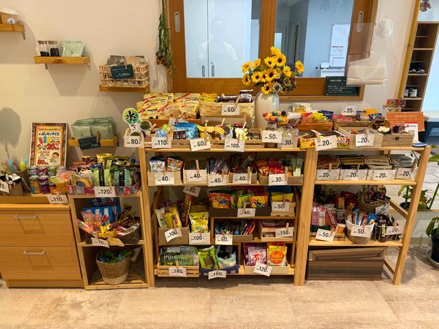 駄菓子屋の店内